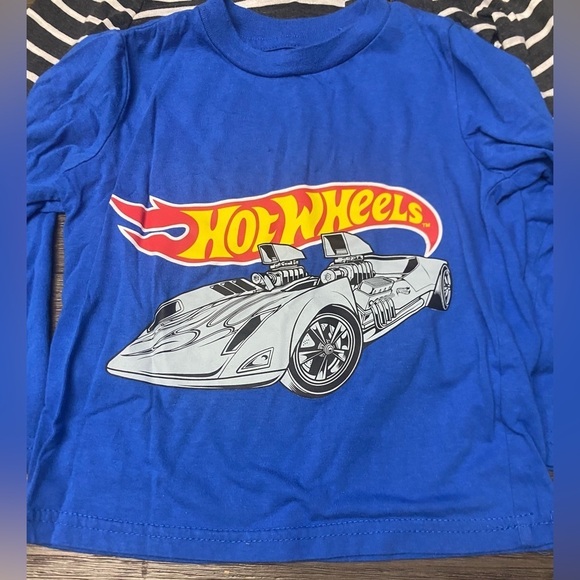 Lot of 3 boys long sleeve shirts size 5-6. Tommy Bahama button down fleece 2 tee - Picture 3 of 9